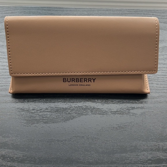 Burberry Sunglasses - Picture 3 of 5